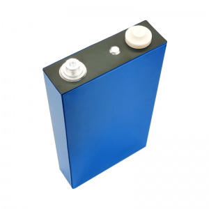 फोर्कलिफ्ट बॅटरी पॅकसाठी 3.2V 130Ah ग्रेड A LiFePO4 लिथियम आयन बॅटरी सेल